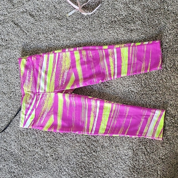 Xersion dry fit capri - Picture 1 of 4